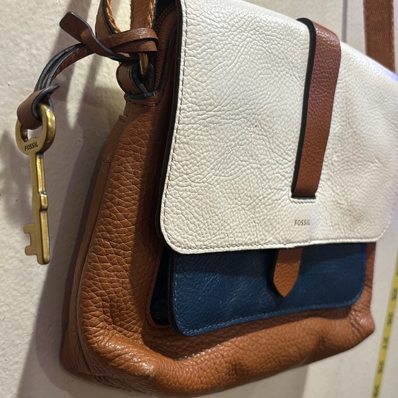 Fossil White, Brown, and Blue Leather Crossbody Bag - Picture 3 of 10